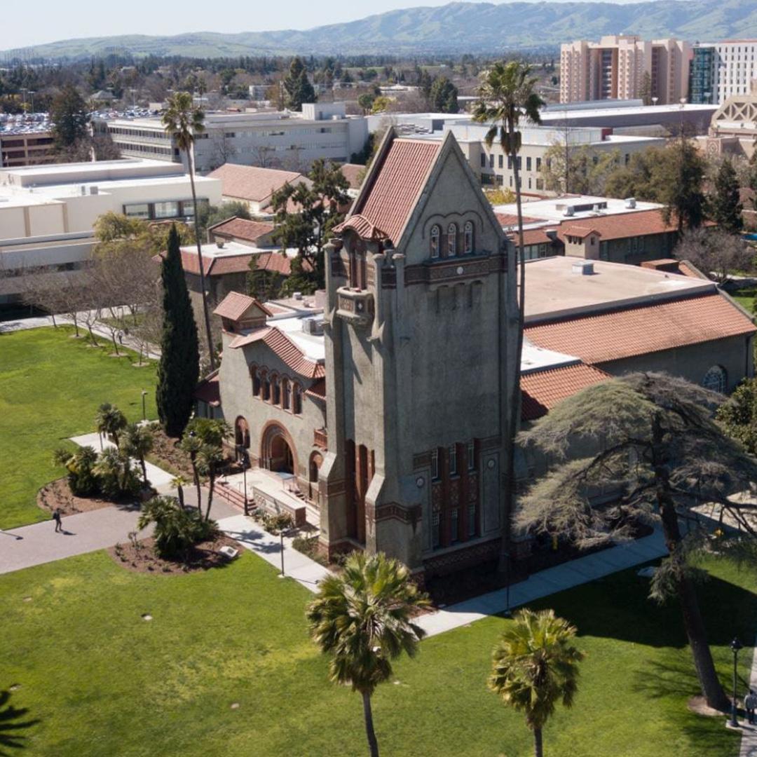 菠菜网lol正规平台 Campus Photo showing Tower Hall. Photo by Javier Duarte